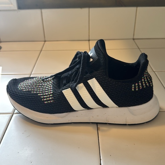 Adidas Women's Swift Run Black Running Sneakers Size 8 1/2 - Picture 11 of 14